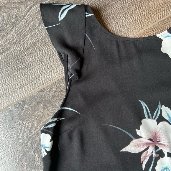 Dynamite tank top with v-neck back - Picture 5 of 6